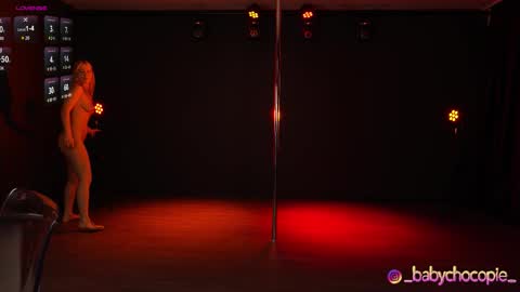 Snapshot of bubble__gum_ chatting on December 20, 6:48 pm Bubble gum online show from December 20, 6:48 pm