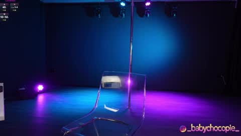 Snapshot of bubble__gum_ chatting on February 6, 12:48 am Bubble gum online show from February 6, 12:48 am