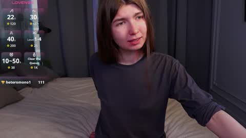 bubble_kiss online show from April 11, 2:43 pm