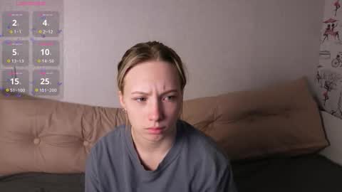 Snapshot of bubblebbb chatting on December 1, 4:17 am Sabrina online show from December 1, 4:17 am