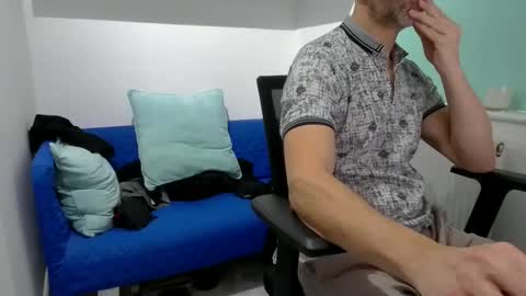 Snapshot of bubblebumdave chatting on November 11, 4:07 pm Bubblebum online show from November 11, 4:07 pm