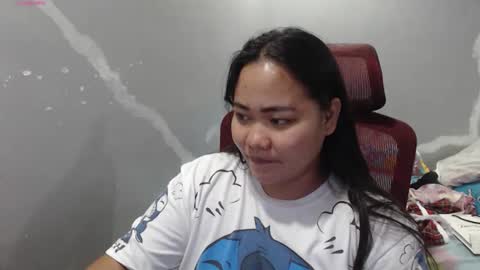 Snapshot of bubblebuttpinay chatting on April 15, 12:01 pm Sunshine online show from April 15, 12:01 pm