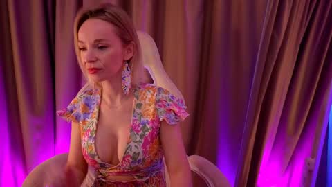 bubbling_crush online show from February 22, 4:40 am