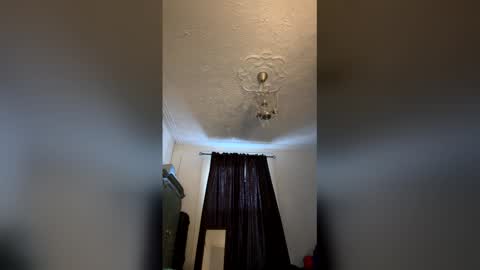 Snapshot of bubblya chatting on February 4, 8:14 pm bubblya online show from February 4, 8:14 pm