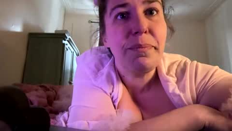 Snapshot of bubblya chatting on February 17, 5:41 pm bubblya online show from February 17, 5:41 pm