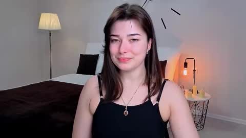 Ari online show from February 10, 2:54 pm