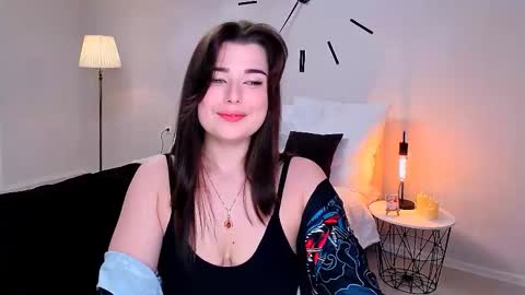 Ari online show from March 6, 2:02 pm