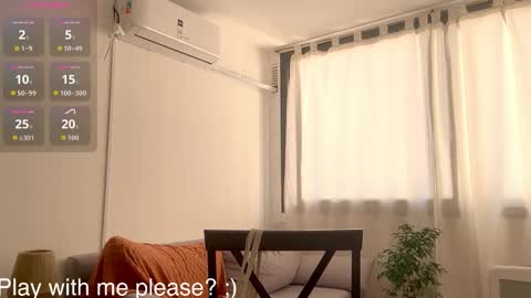 Snapshot of buckwheat_queen chatting on November 24, 5:01 pm Mira online show from November 24, 5:01 pm