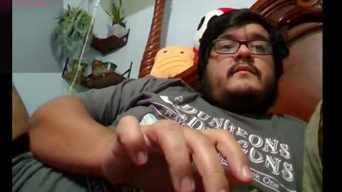 Snapshot of buddhabongrips chatting on December 9, 4:45 am BuddhaBongRips online show from December 9, 4:45 am