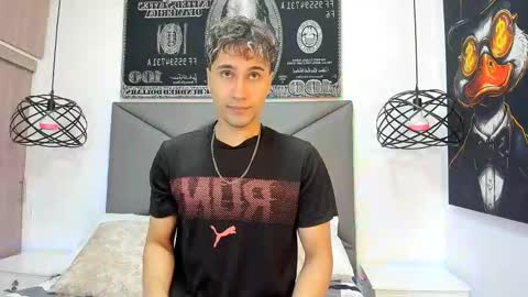 Snapshot of buddy_whitte chatting on November 7, 11:32 am Buddy Whitte online show from November 7, 11:32 am