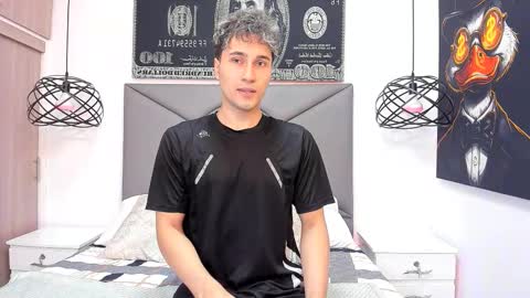 Snapshot of buddy_whitte chatting on November 16, 12:11 pm Buddy Whitte online show from November 16, 12:11 pm