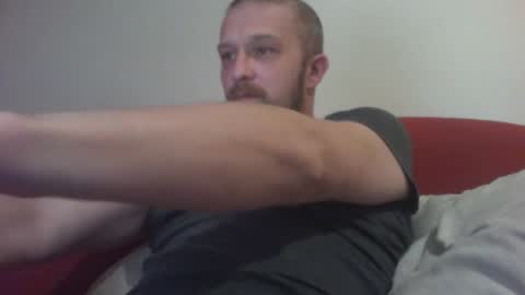 Snapshot of budgie1095 chatting on January 4, 10:24 pm budgie1095 online show from January 4, 10:24 pm