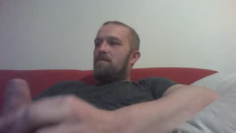 Snapshot of budgie1095 chatting on January 8, 6:31 pm budgie1095 online show from January 8, 6:31 pm