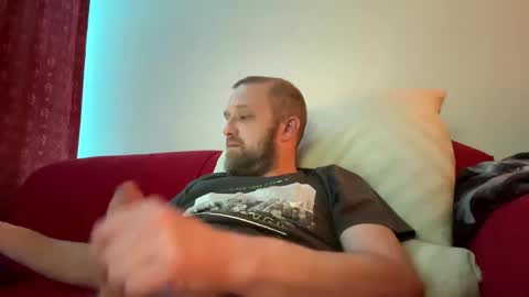 Snapshot of budgie1095 chatting on January 16, 10:02 pm budgie1095 online show from January 16, 10:02 pm