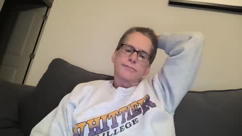 budman004 online show from May 2, 3:22 am