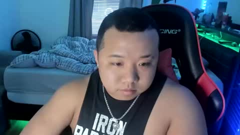 buffsexyman24 online show from March 1, 9:48 pm