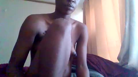 Snapshot of buffybaby_2 chatting on February 9, 1:04 pm buffybaby_2 online show from February 9, 1:04 pm