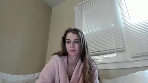 Snapshot of buffybarloe chatting on February 8, 4:36 pm Buffy online show from February 8, 4:36 pm