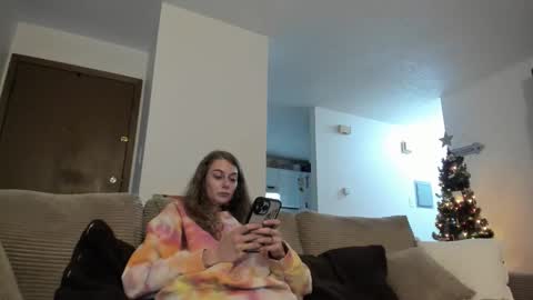 Buffy online show from December 1, 3:22 am