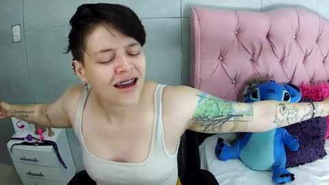 Snapshot of bug2025 chatting on December 5, 3:30 pm bug2025 online show from December 5, 3:30 pm