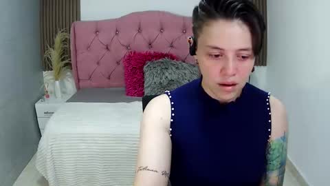 Snapshot of bug2025 chatting on February 26, 2:10 am bug2025 online show from February 26, 2:10 am