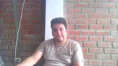 Snapshot of builtfpleasure chatting on November 7, 7:03 pm builtfpleasure online show from November 7, 7:03 pm