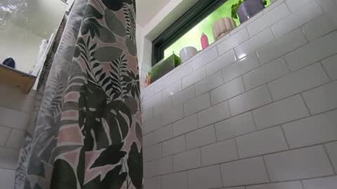 bukkakebae online show from December 3, 3:20 am