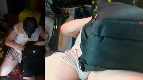 Snapshot of bulgetasticc chatting on March 4, 1:44 am BulgetasticC online show from March 4, 1:44 am