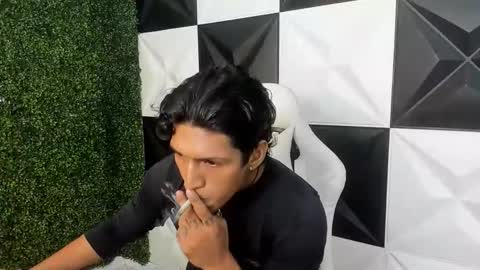 bull_cam online show from December 2, 1:55 am