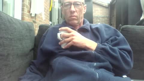 Snapshot of bundy2016 chatting on June 15, 7:10 am Dutch cock online show from June 15, 7:10 am