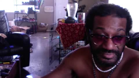 Bungalow Entertainment online show from January 9, 7:15 pm