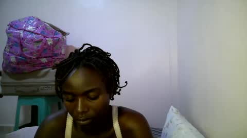 Snapshot of bunny_bliss1 chatting on June 28, 3:23 am bunny_bliss1 online show from June 28, 3:23 am