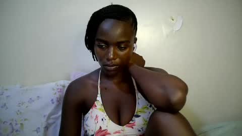Snapshot of bunny_bliss1 chatting on July 2, 10:05 pm bunny_bliss1 online show from July 2, 10:05 pm