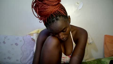 Snapshot of bunny_bliss1 chatting on July 22, 8:50 am bunny_bliss1 online show from July 22, 8:50 am