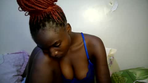 Snapshot of bunny_bliss1 chatting on July 24, 8:07 pm bunny_bliss1 online show from July 24, 8:07 pm