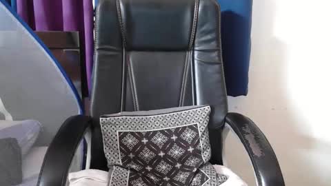 Revo  Hi dear everyone..Im on a break due to exams and studies and some functions in family..will back soon..stay tuned...Ty online show from December 22, 9:50 am