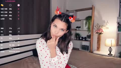 Snapshot of bunny_nova chatting on December 23, 8:12 am Aria online show from December 23, 8:12 am