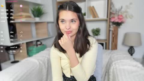 Snapshot of bunny_nova chatting on February 12, 8:09 am Aria online show from February 12, 8:09 am