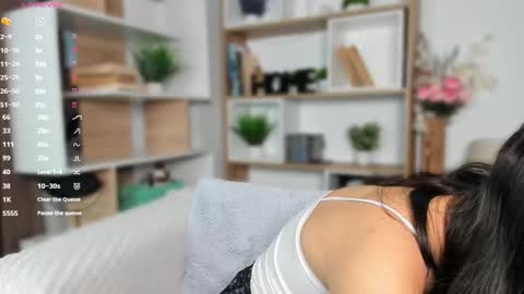 Snapshot of bunny_nova chatting on February 17, 8:00 am Aria online show from February 17, 8:00 am