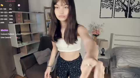 Aria online show from July 9, 9:02 am