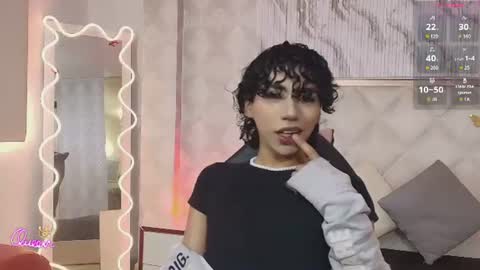 Snapshot of bunny_tay1 chatting on June 11, 11:52 am Bunny online show from June 11, 11:52 am