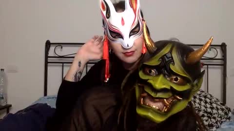 Snapshot of bunnyandthebeast1990 chatting on October 24, 8:38 pm bunnyandthebeast online show from October 24, 8:38 pm