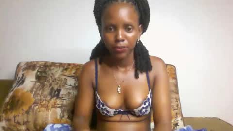 bunnydiva_ online show from March 21, 6:29 am