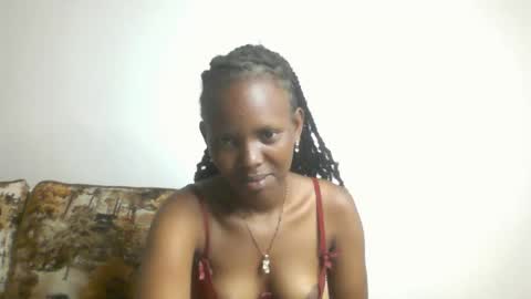 bunnydiva_ online show from April 11, 2:05 am