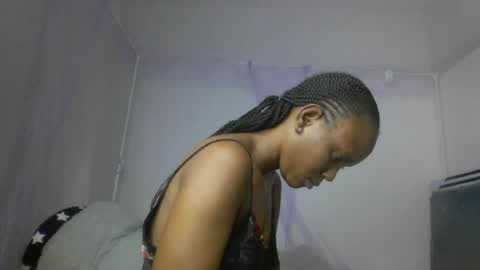Snapshot of bunnydiva_ chatting on June 15, 1:52 am bunnydiva_ online show from June 15, 1:52 am