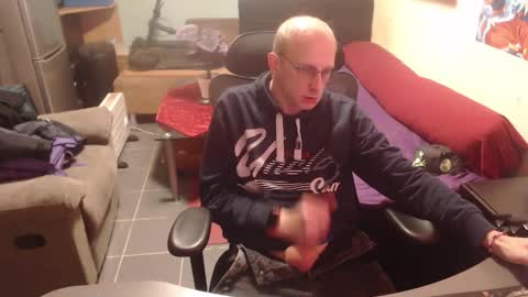 bunnydollstellas_toyboy online show from February 16, 7:15 am