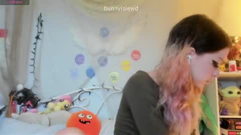 Snapshot of bunnyislewd chatting on July 24, 4:21 am bunnyislewd online show from July 24, 4:21 am
