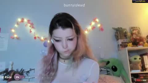 Snapshot of bunnyislewd chatting on August 1, 3:06 am bunnyislewd online show from August 1, 3:06 am