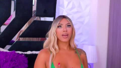 Snapshot of bunnynicolle chatting on January 9, 4:39 pm ONLYFANS online show from January 9, 4:39 pm