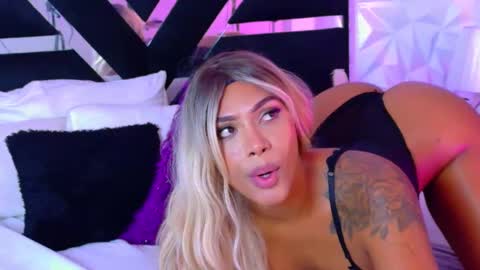 Snapshot of bunnynicolle chatting on March 12, 7:38 pm ONLYFANS online show from March 12, 7:38 pm